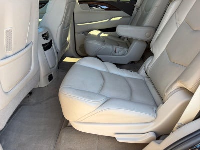 2016 Cadillac Escalade Luxury Collection