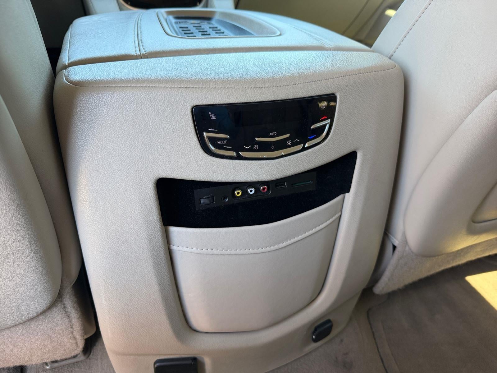 2016 Cadillac Escalade Luxury Collection