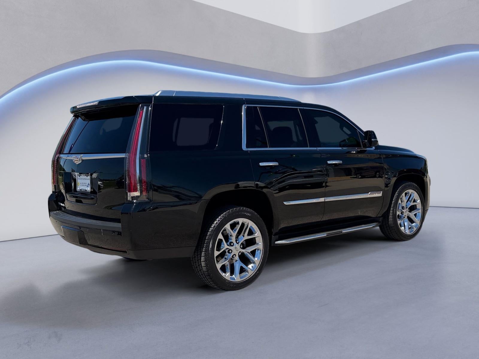 2016 Cadillac Escalade Luxury Collection