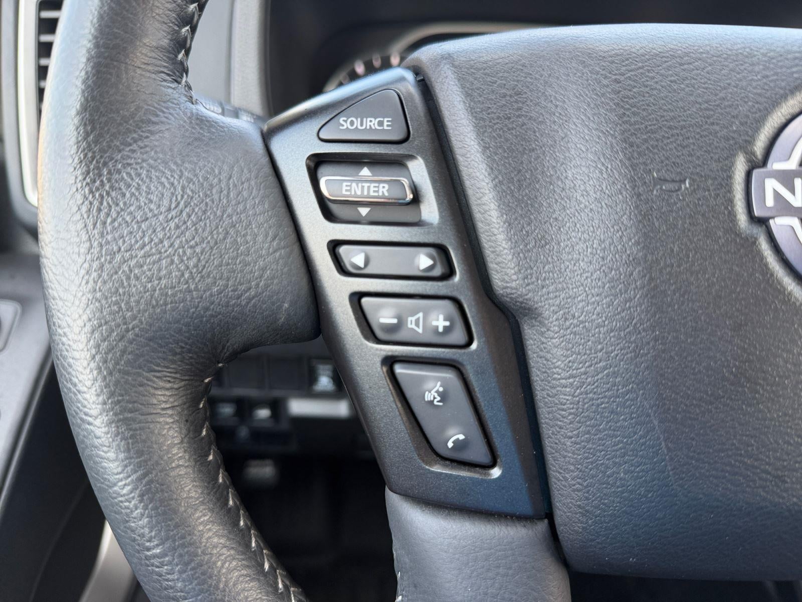 2024 Nissan Frontier SL