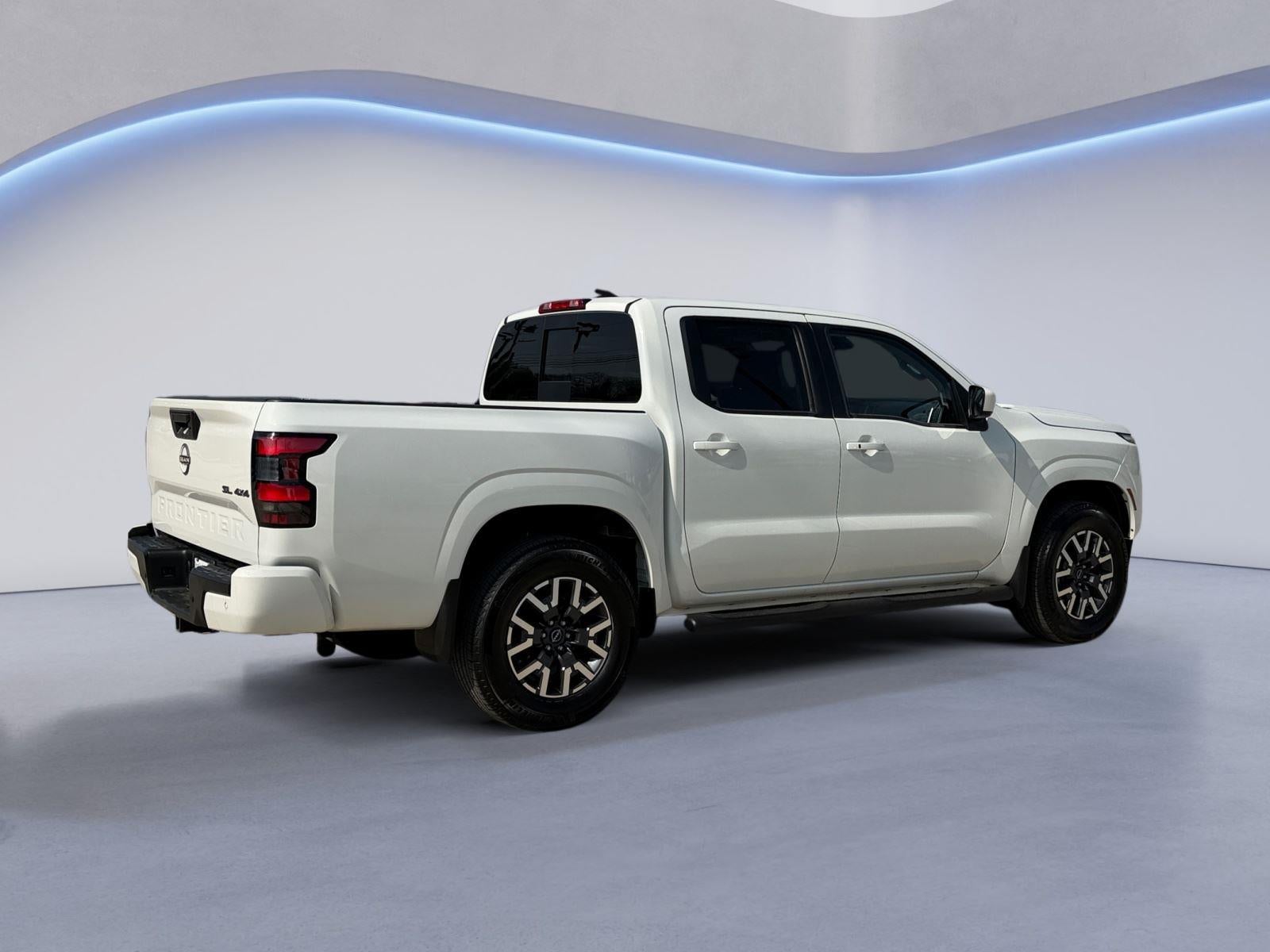 2024 Nissan Frontier SL