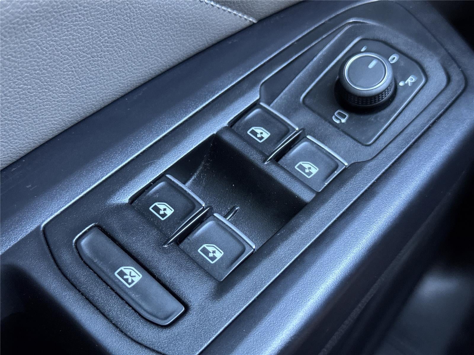 2021 Volkswagen Atlas Cross Sport 3.6L V6 SEL Premium