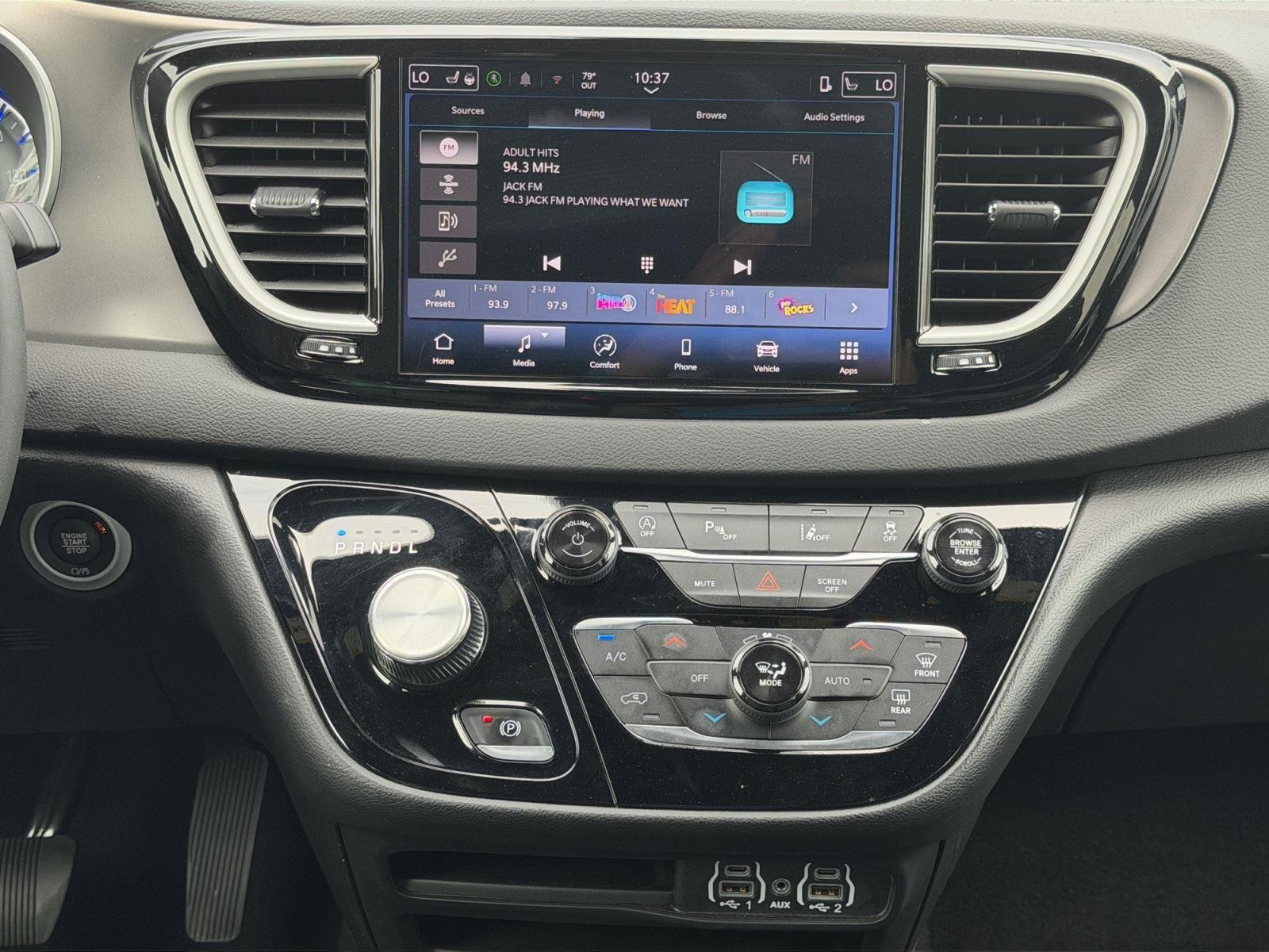 2025 Chrysler Pacifica Select