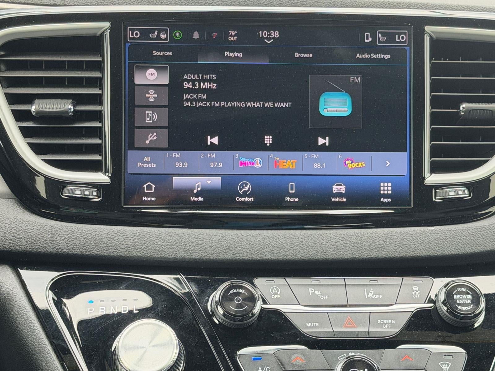 2025 Chrysler Pacifica Select