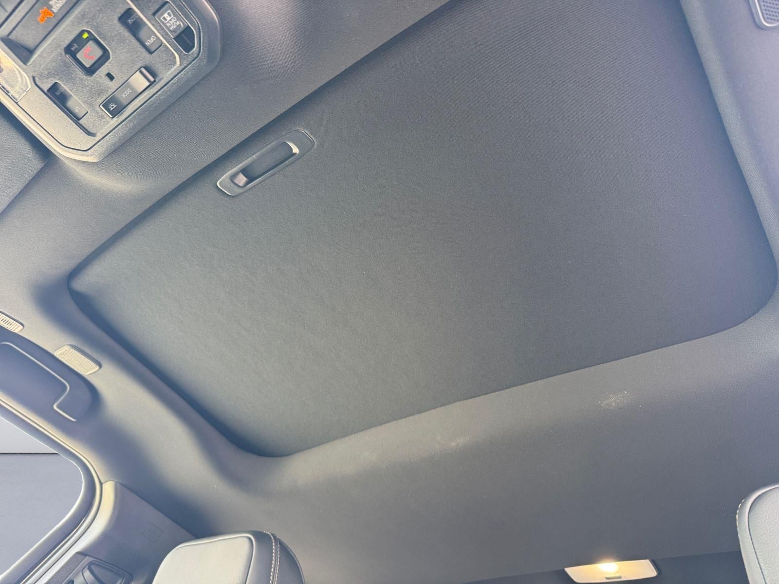 2025 Toyota Tacoma Limited HV