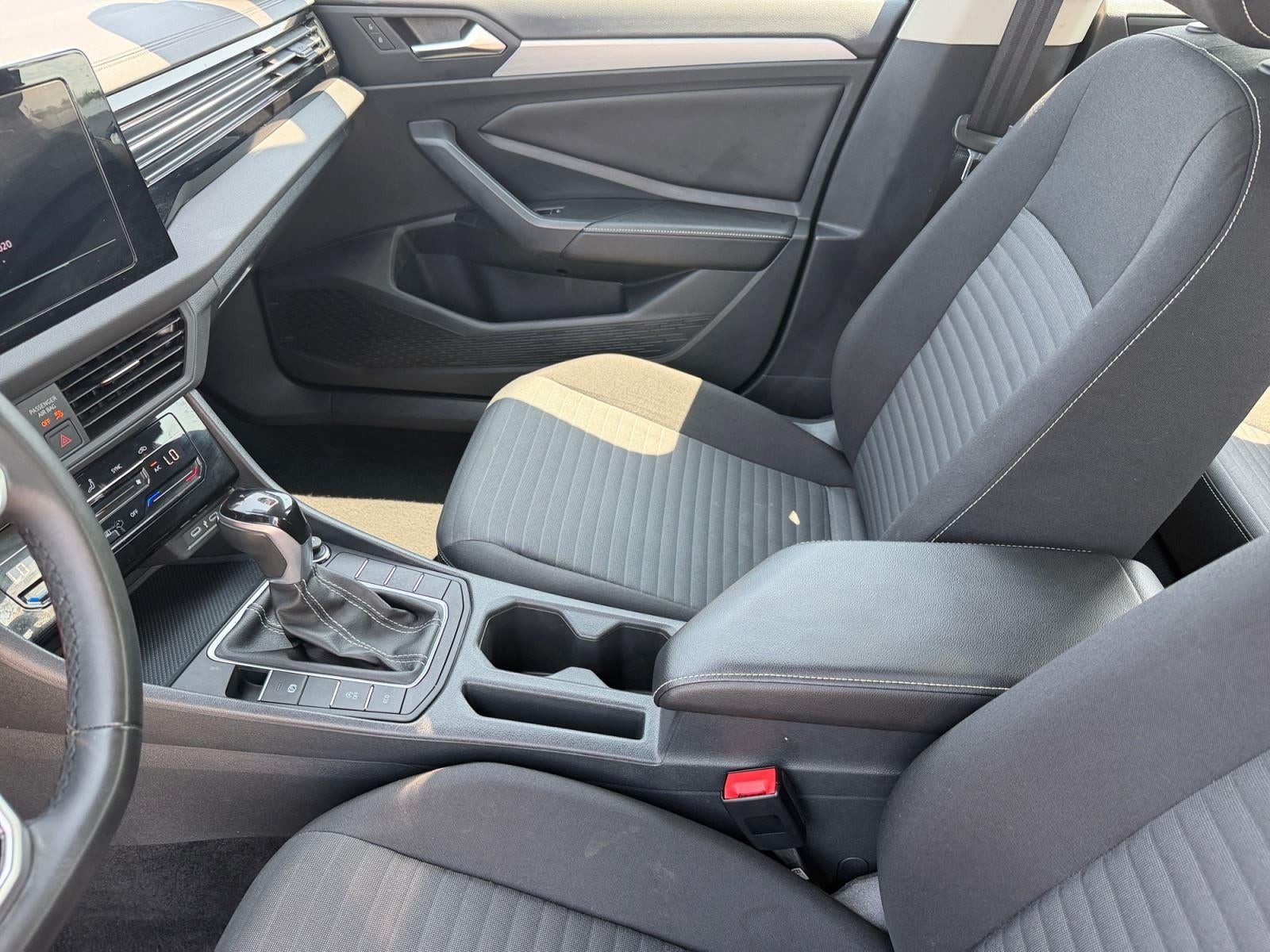 2025 Volkswagen Jetta S