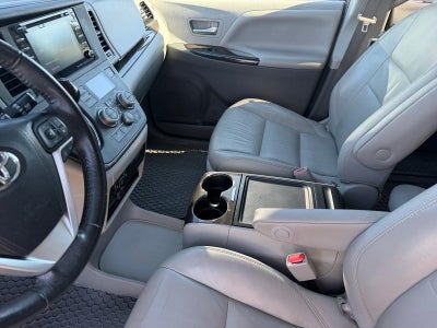 2018 Toyota Sienna XLE 8-Passenger