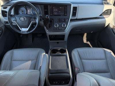 2018 Toyota Sienna XLE 8-Passenger