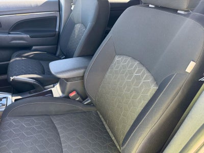 2024 Mitsubishi OUTLANDER SPORT Base