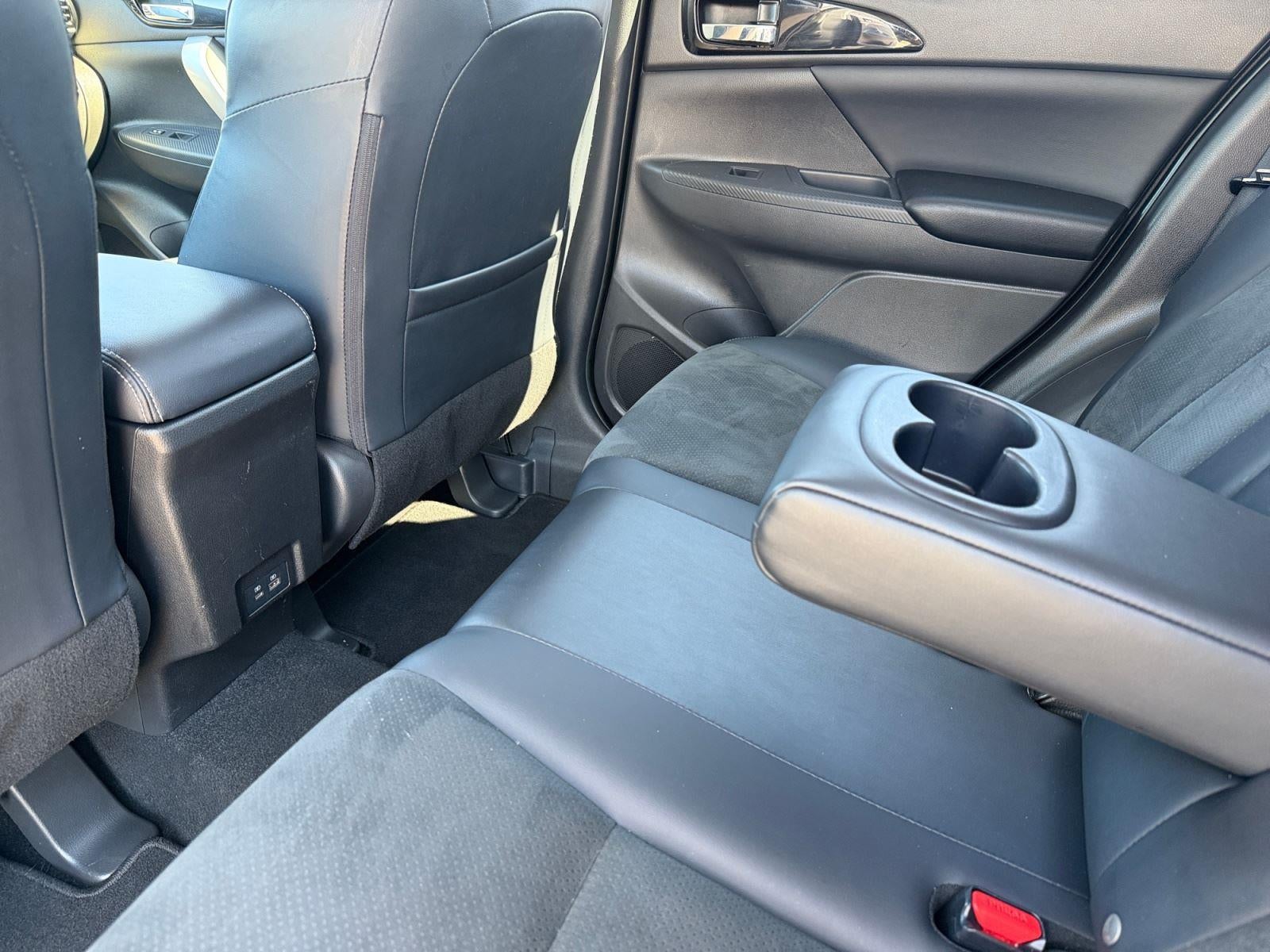 2024 Mitsubishi ECLIPSE Base