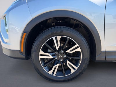 2024 Mitsubishi ECLIPSE Base