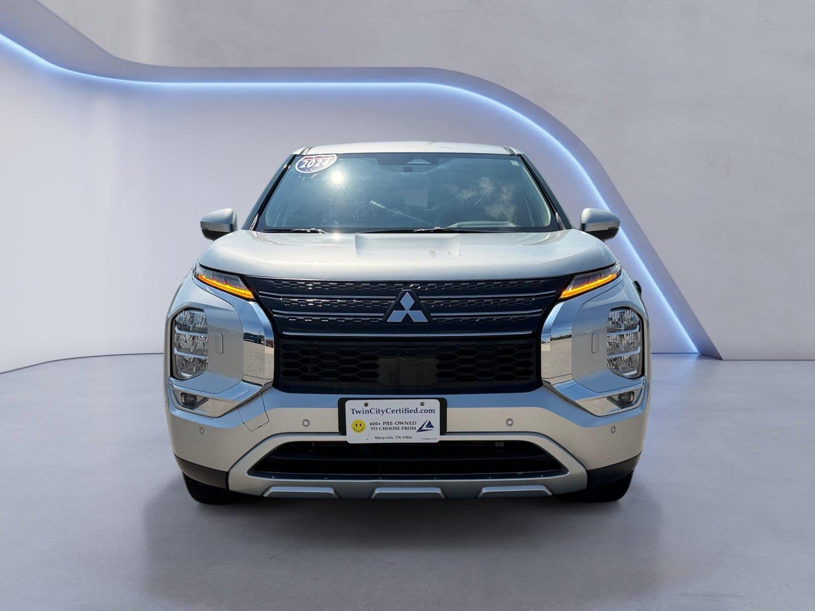2024 Mitsubishi OUTLANDER Base