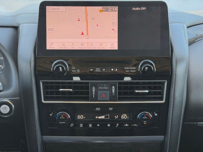 2024 INFINITI QX80 LUXE