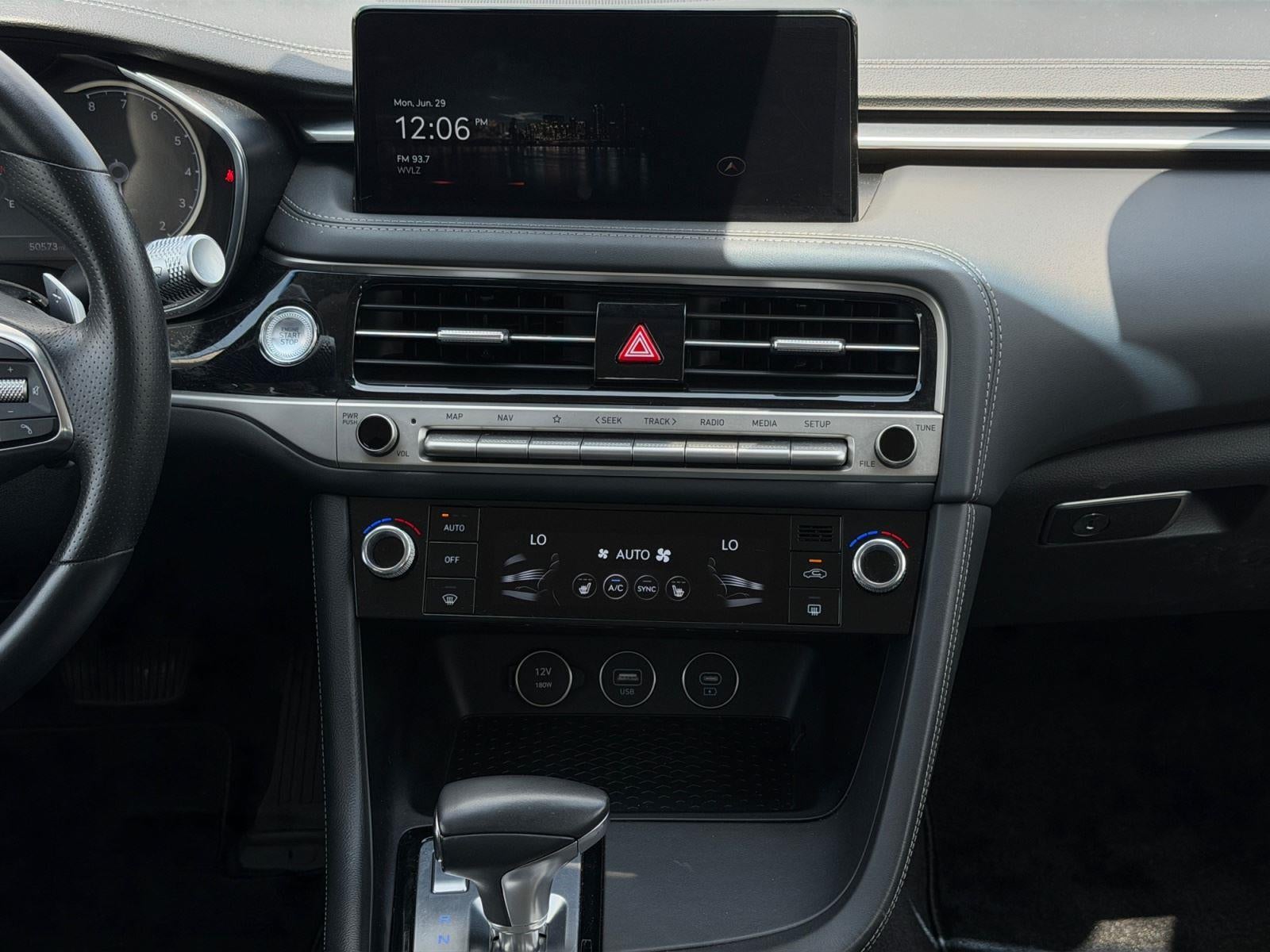 2025 Genesis G70 2.5T
