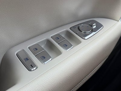 2024 Genesis G70 2.5T