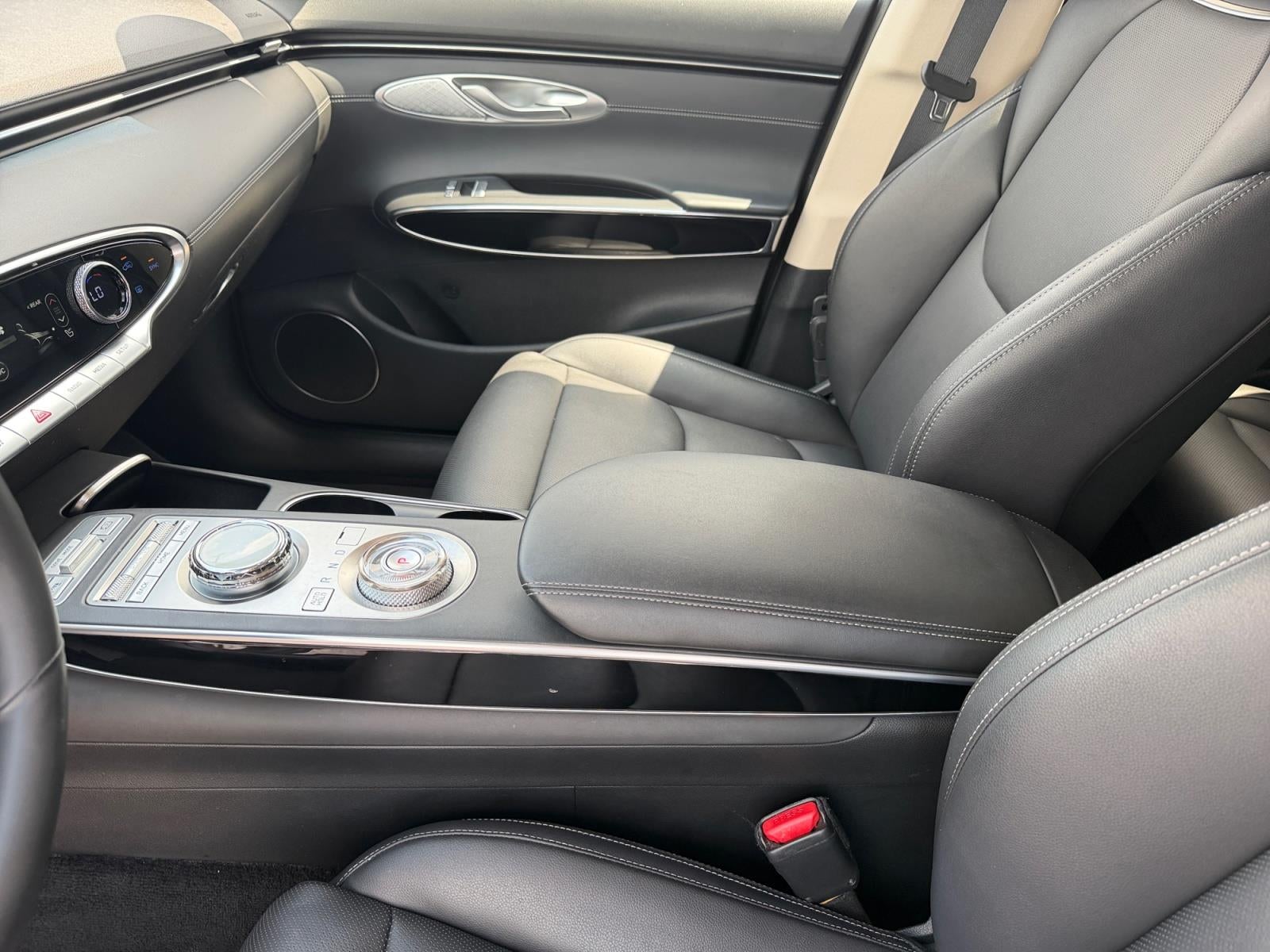 2025 Genesis GV70 2.5T