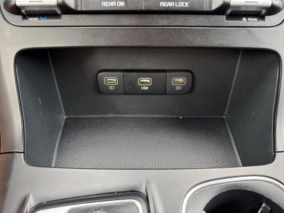 2023 Kia Carnival LX