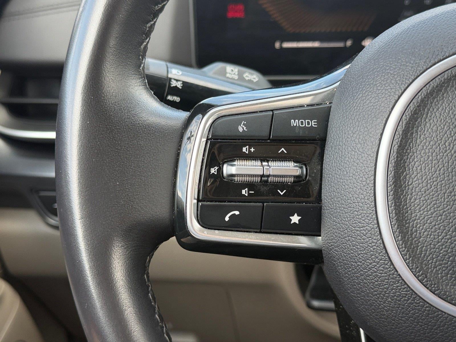 2025 Kia Carnival LXS
