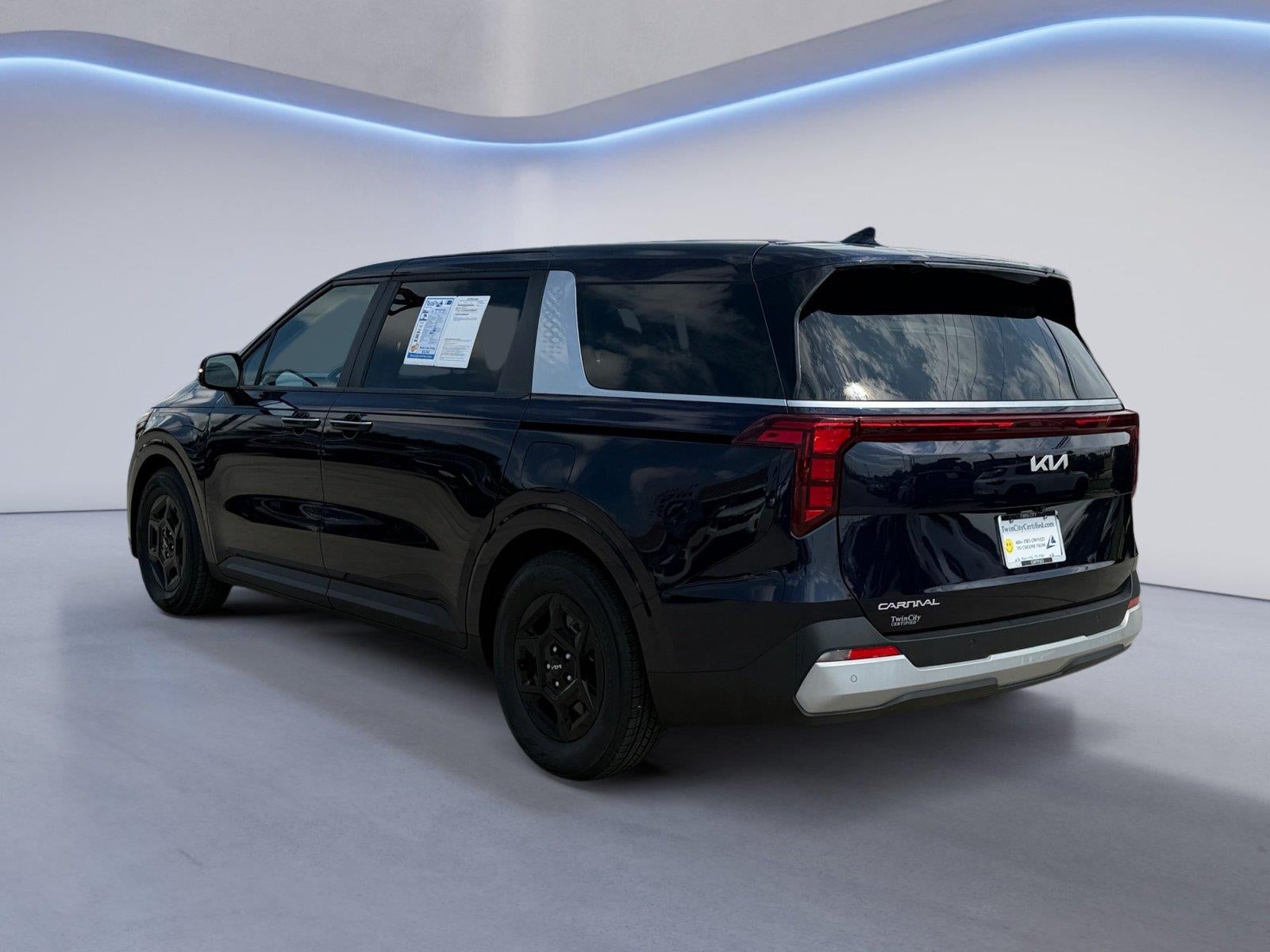 2025 Kia Carnival LXS