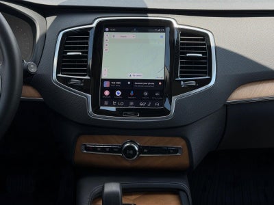 2024 Volvo XC90 Plus Bright Theme