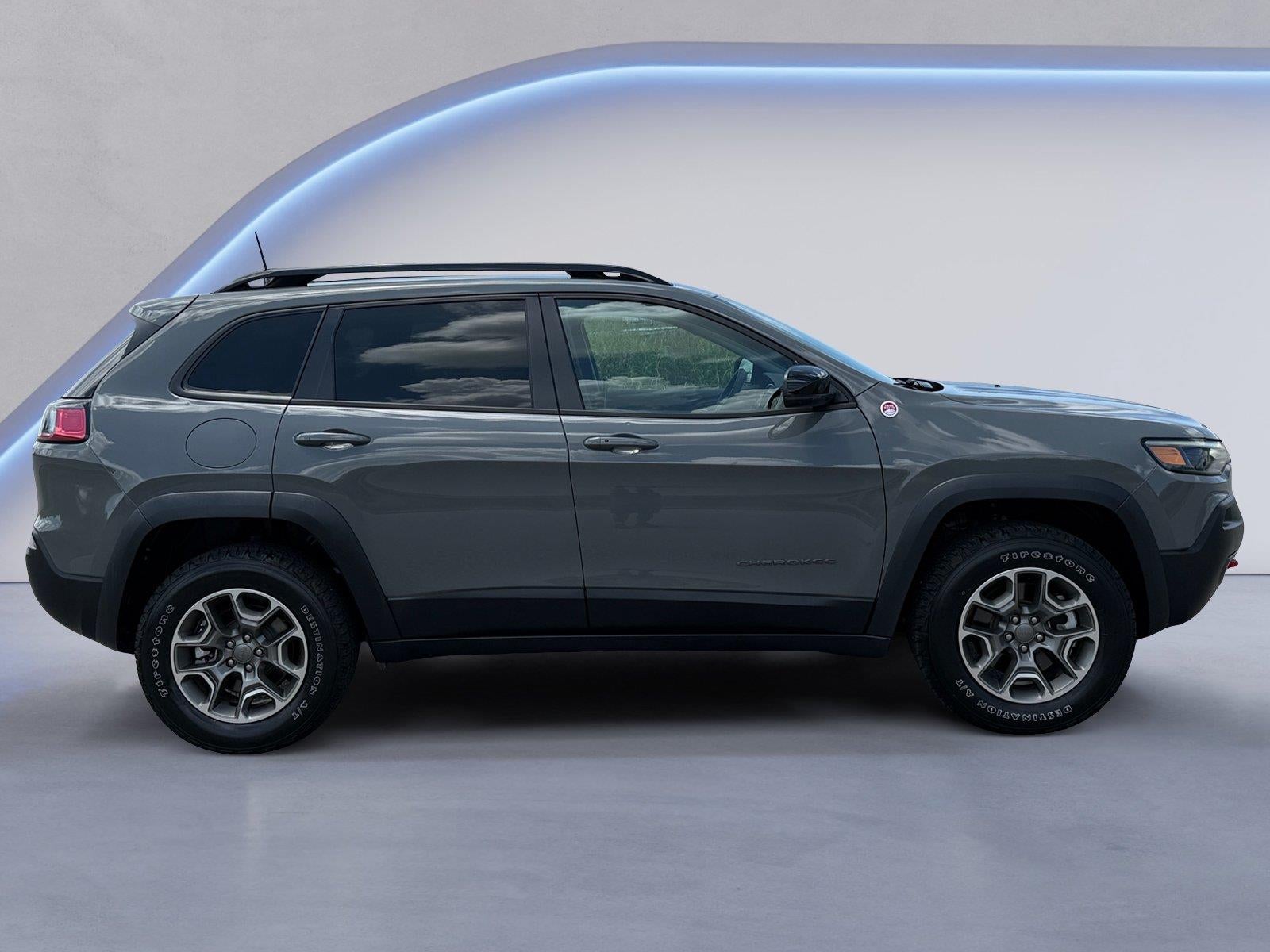 2022 Jeep Cherokee Trailhawk