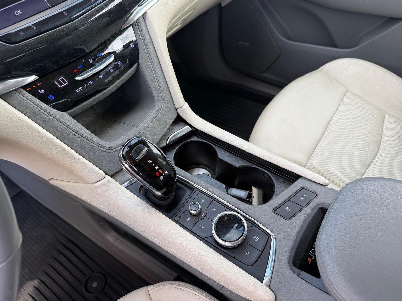 2020 Cadillac XT6 FWD Premium Luxury
