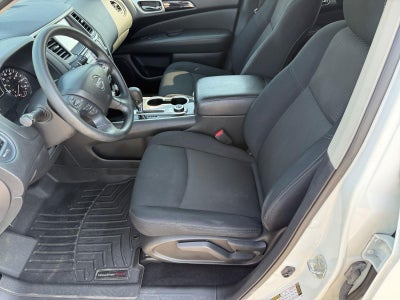 2019 Nissan Pathfinder S
