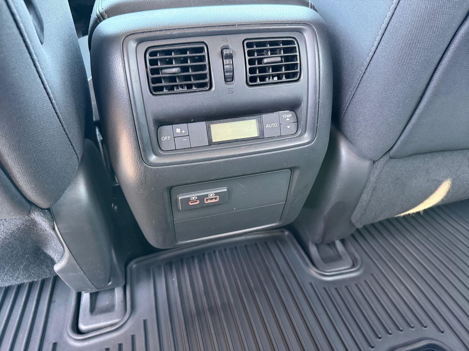 2019 Nissan Pathfinder S