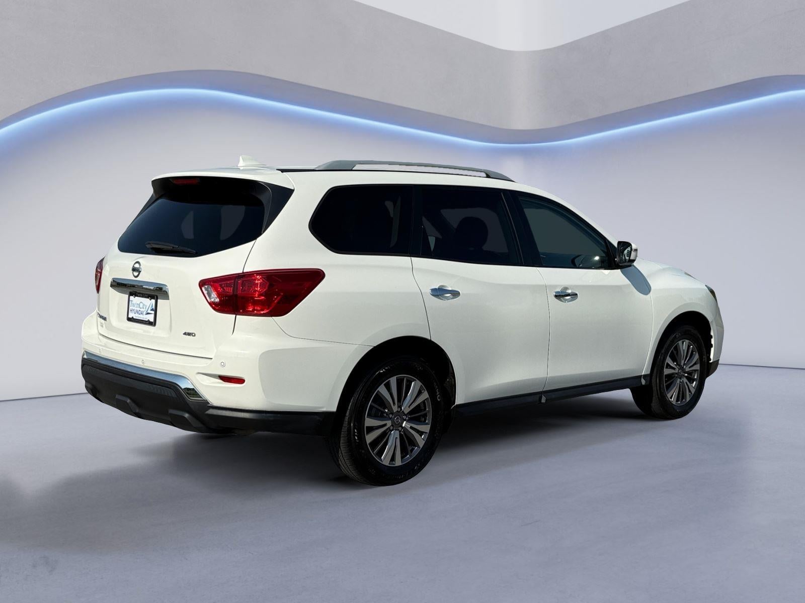 2019 Nissan Pathfinder S