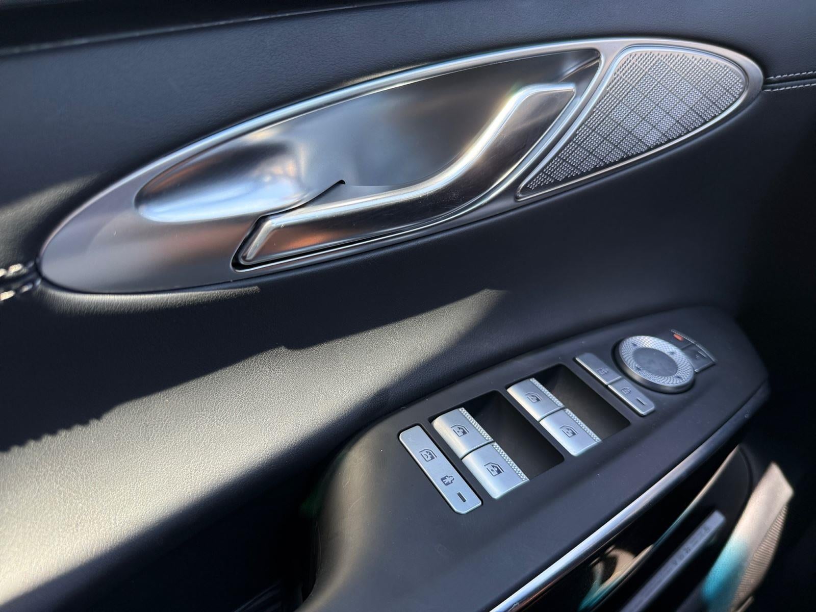2025 Genesis GV70 2.5T