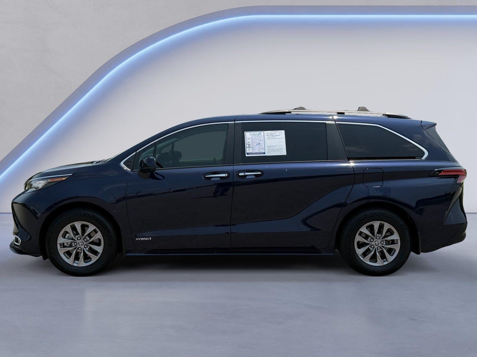 2021 Toyota Sienna XLE