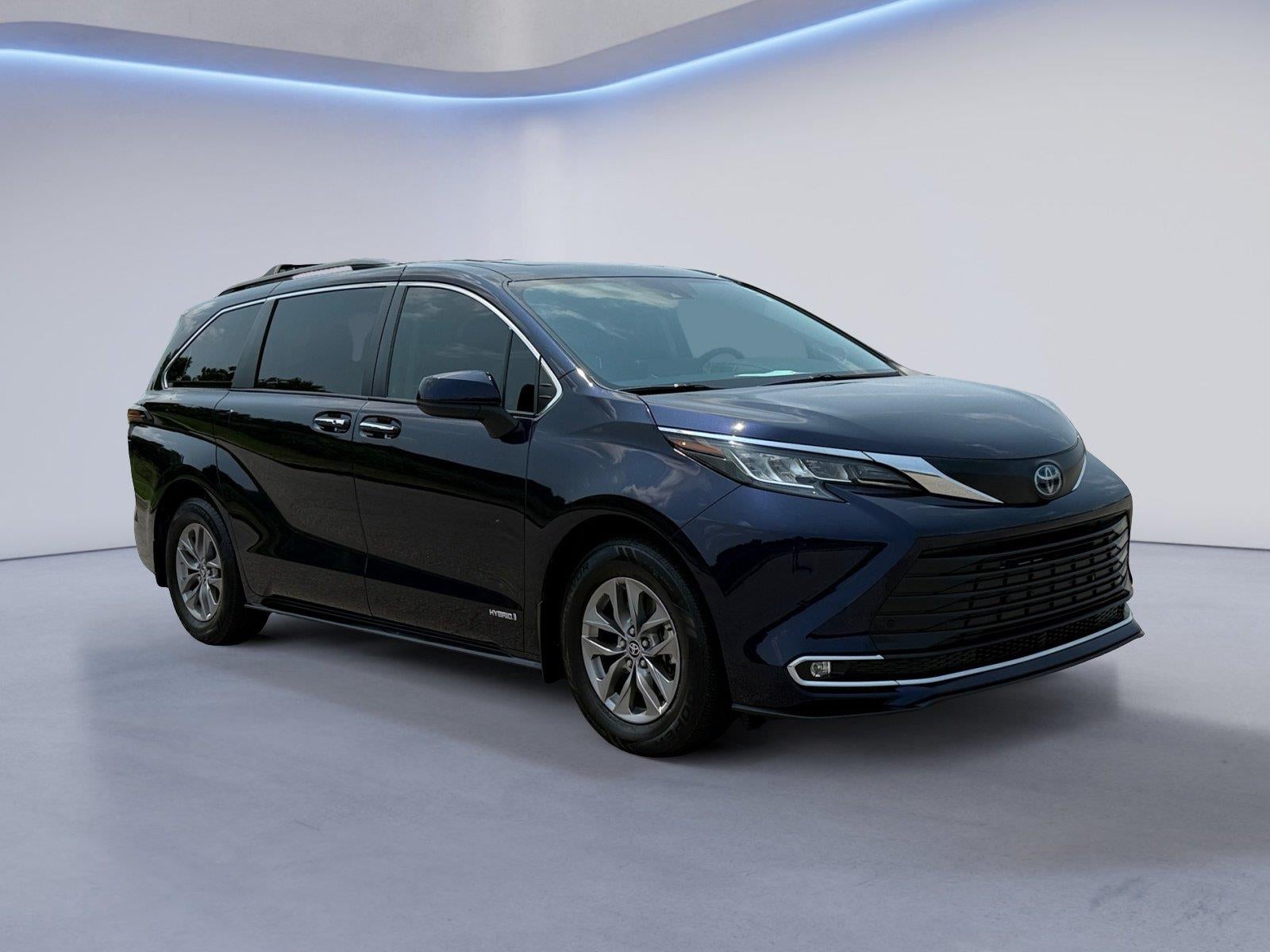 2021 Toyota Sienna XLE