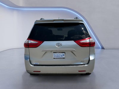 2019 Toyota Sienna XLE 8-Passenger
