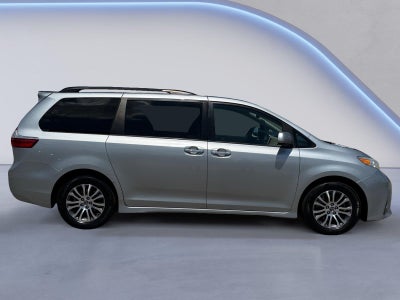 2019 Toyota Sienna XLE 8-Passenger