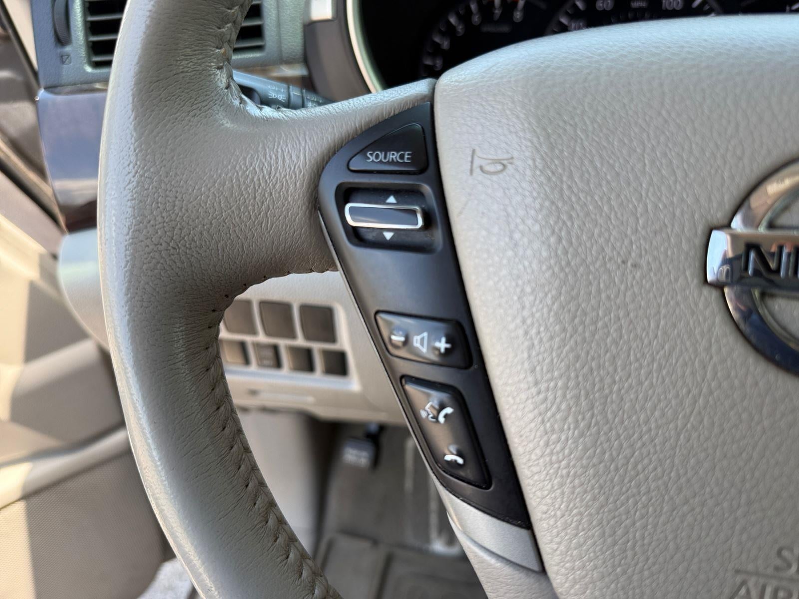 2015 Nissan Quest SV