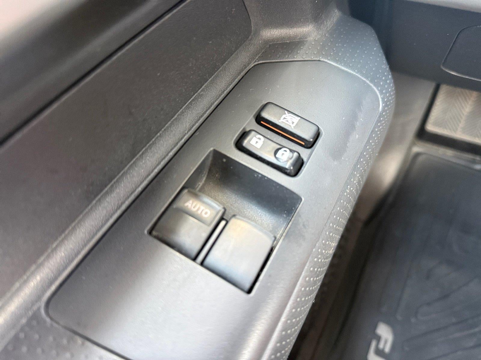 2012 Toyota FJ Cruiser Base