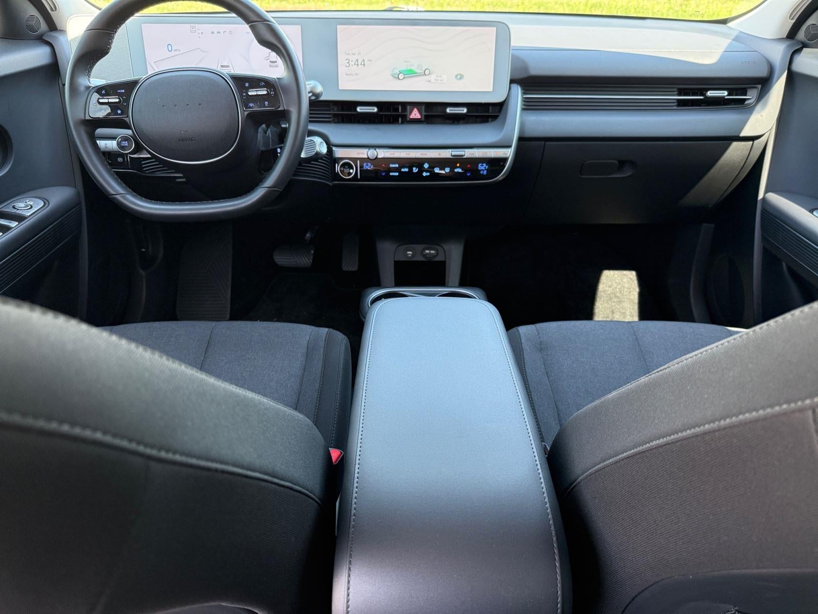 2024 Hyundai IONIQ 5 SE