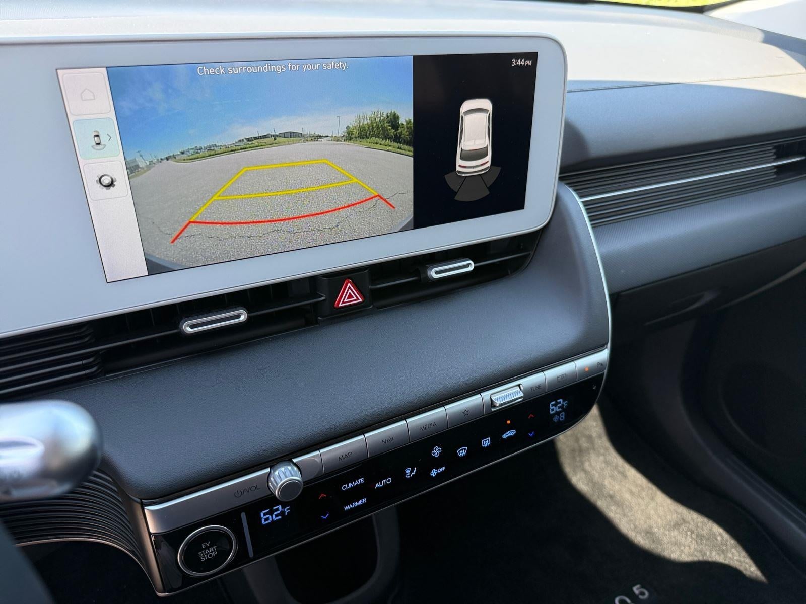 2024 Hyundai IONIQ 5 SE