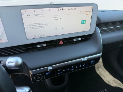 2024 Hyundai IONIQ 5 SE