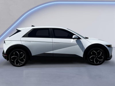 2024 Hyundai IONIQ 5 SE