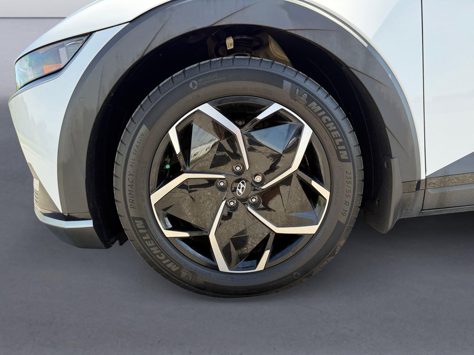 2024 Hyundai IONIQ 5 SE