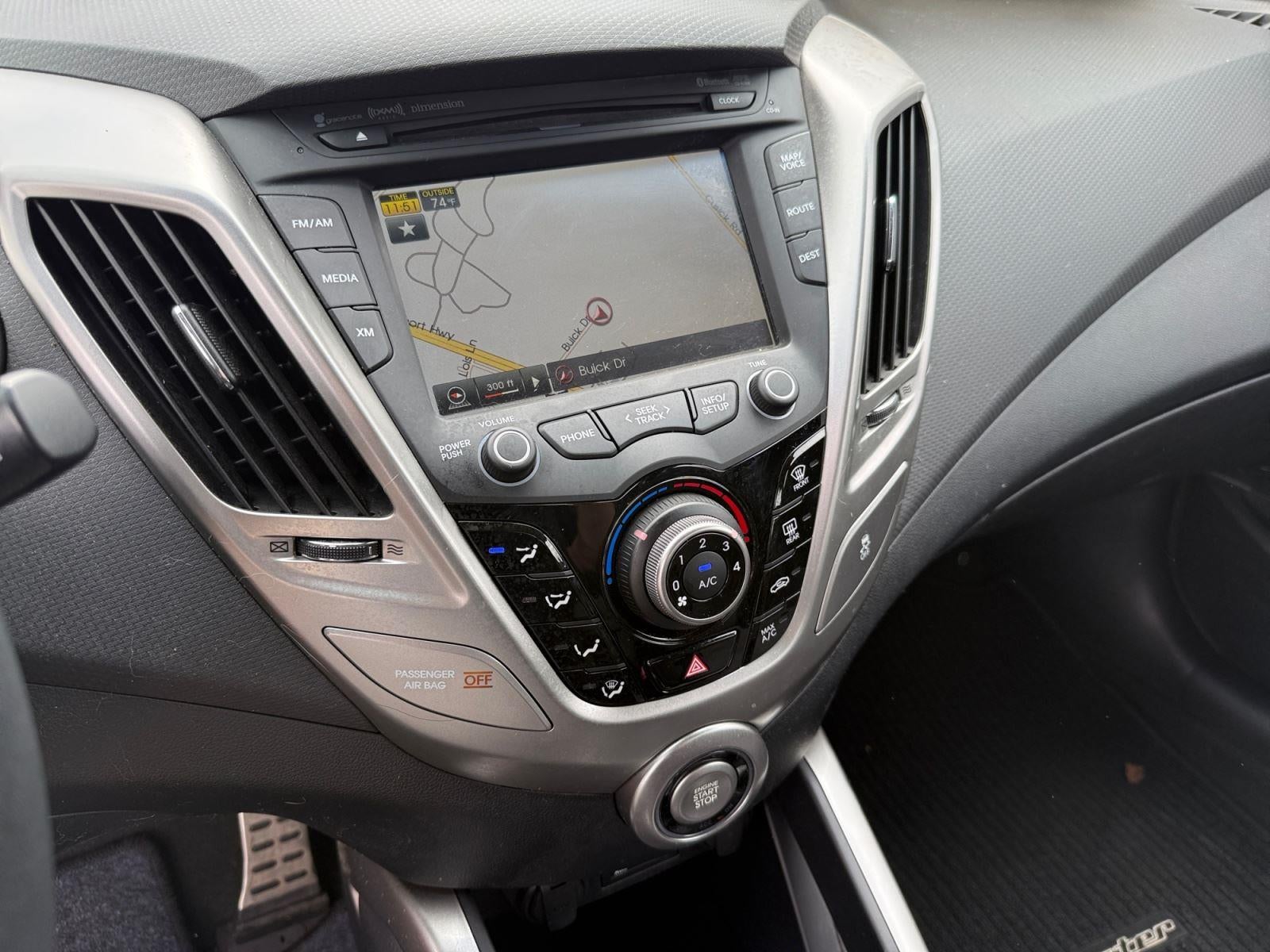 2012 Hyundai Veloster w/Black Int