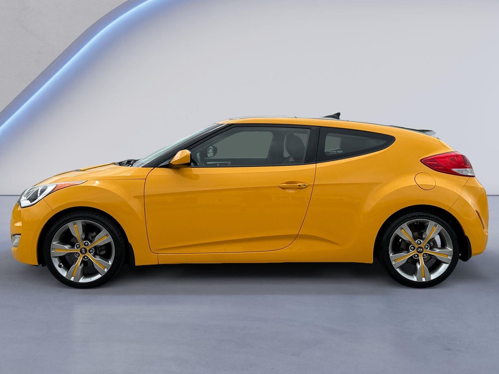 2012 Hyundai Veloster w/Black Int