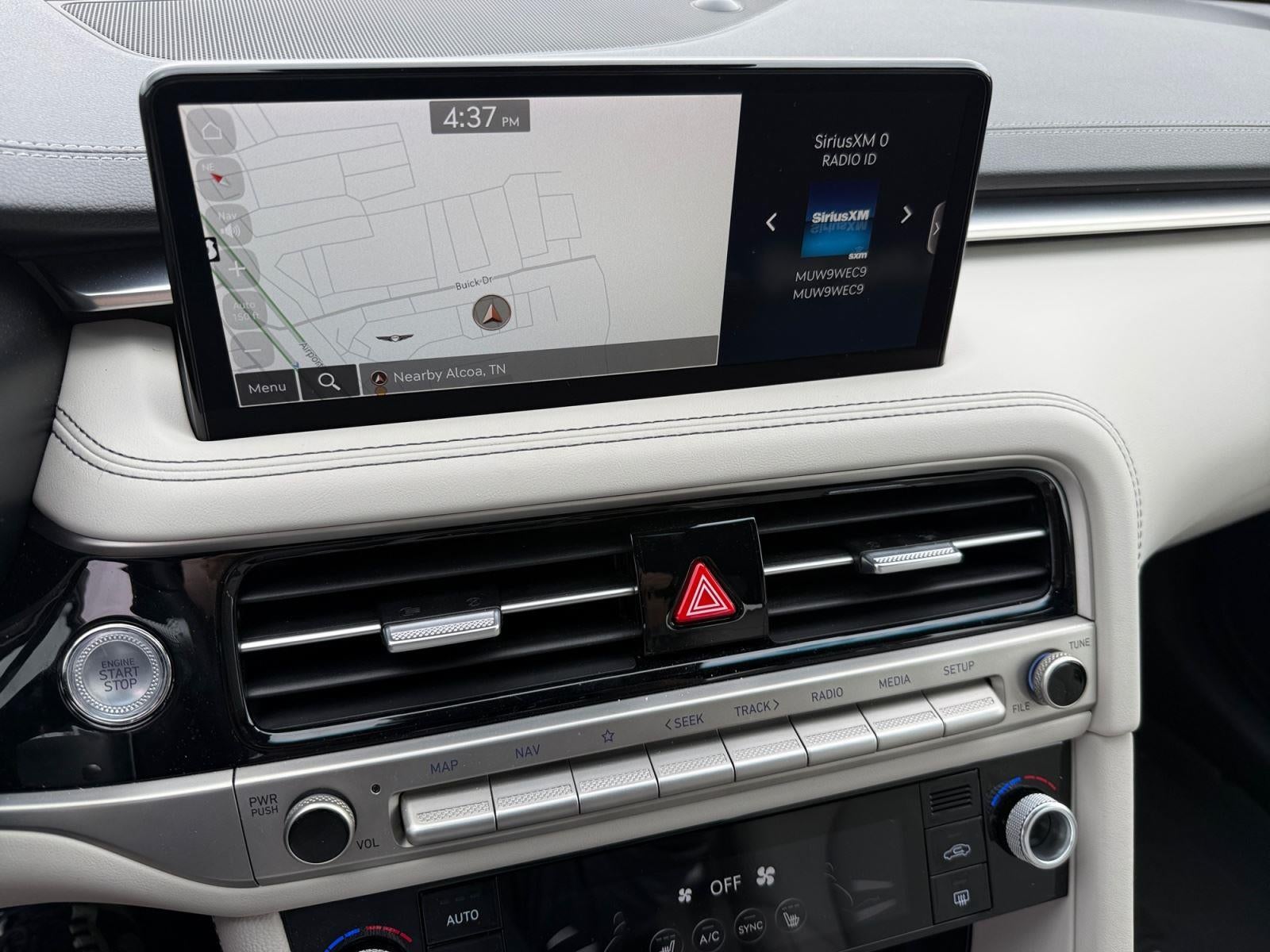 2025 Genesis G70 2.5T