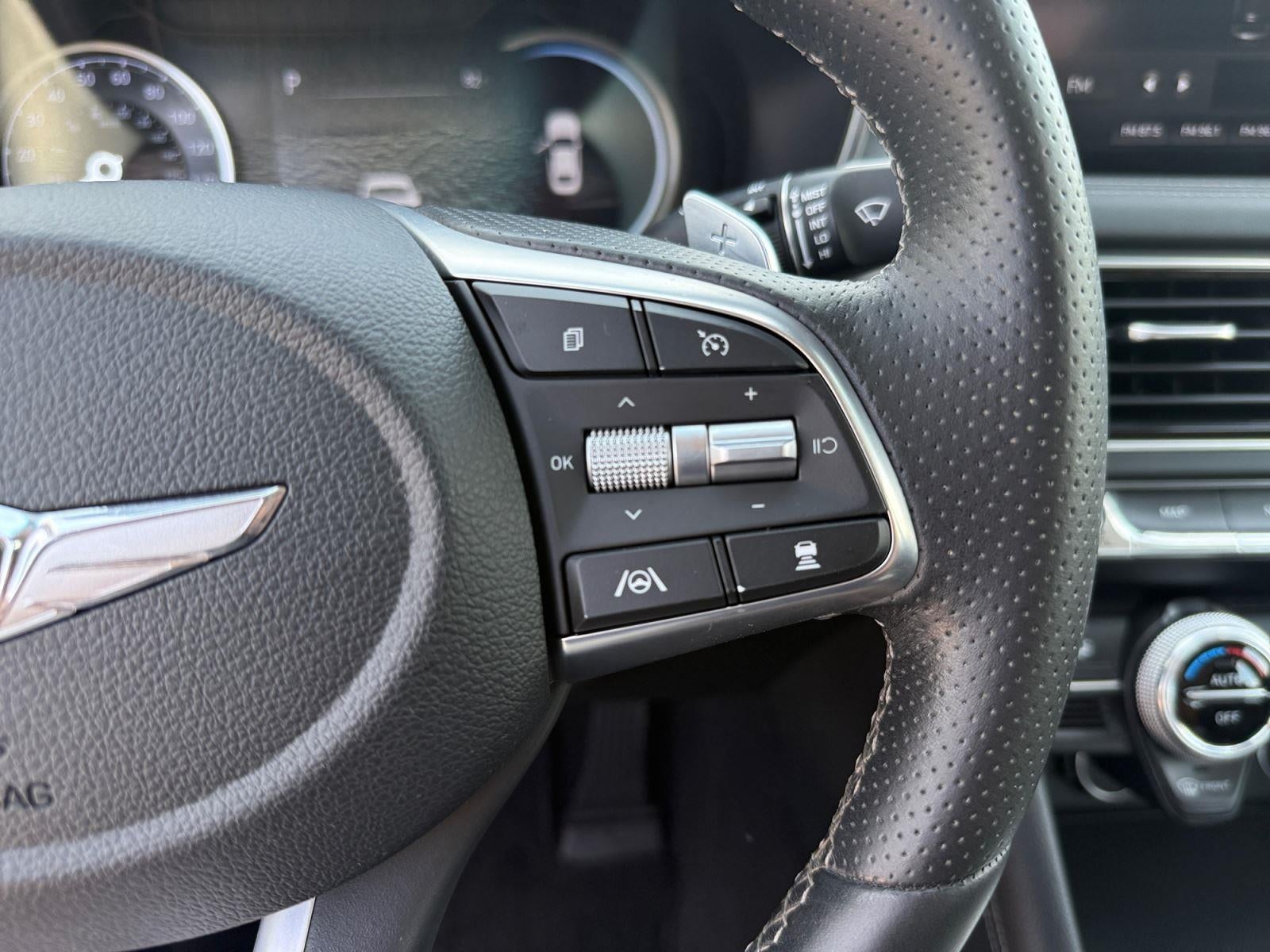 2022 Genesis G70 2.0T