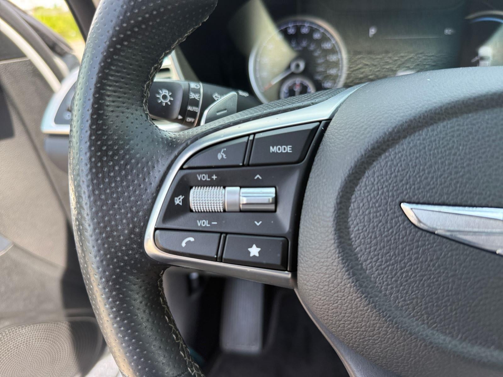 2022 Genesis G70 2.0T