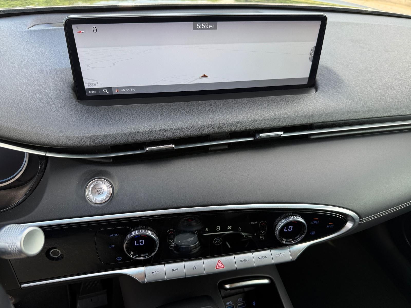 2025 Genesis GV70 2.5T