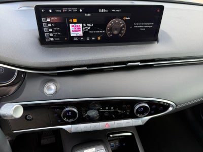2025 Genesis GV70 2.5T