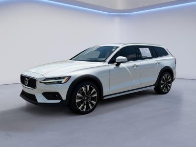2024 Volvo V60 Cross Country Ultimate