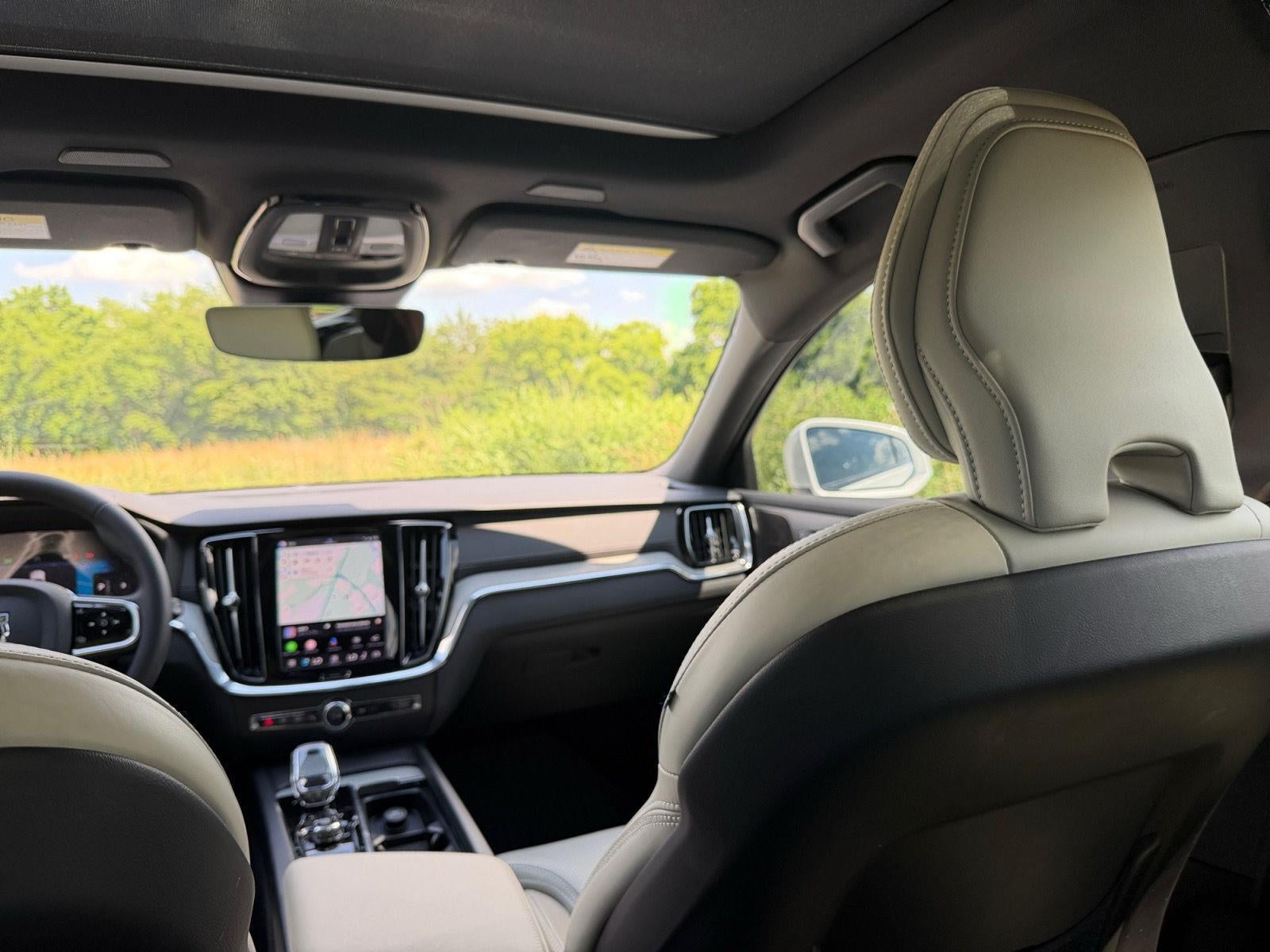 2024 Volvo V60 Cross Country Ultimate